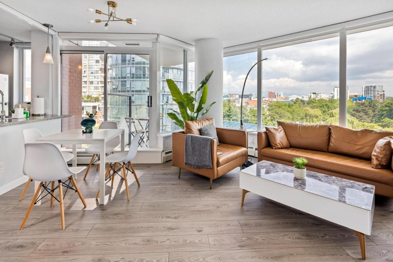 Gardenview Modern Condo With Parking, Gym, Pool, Ac แวนคูเวอร์ ภายนอก รูปภาพ